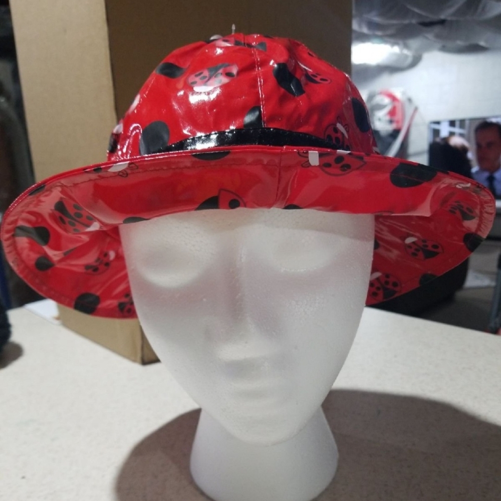 Girls ladybug rainhat